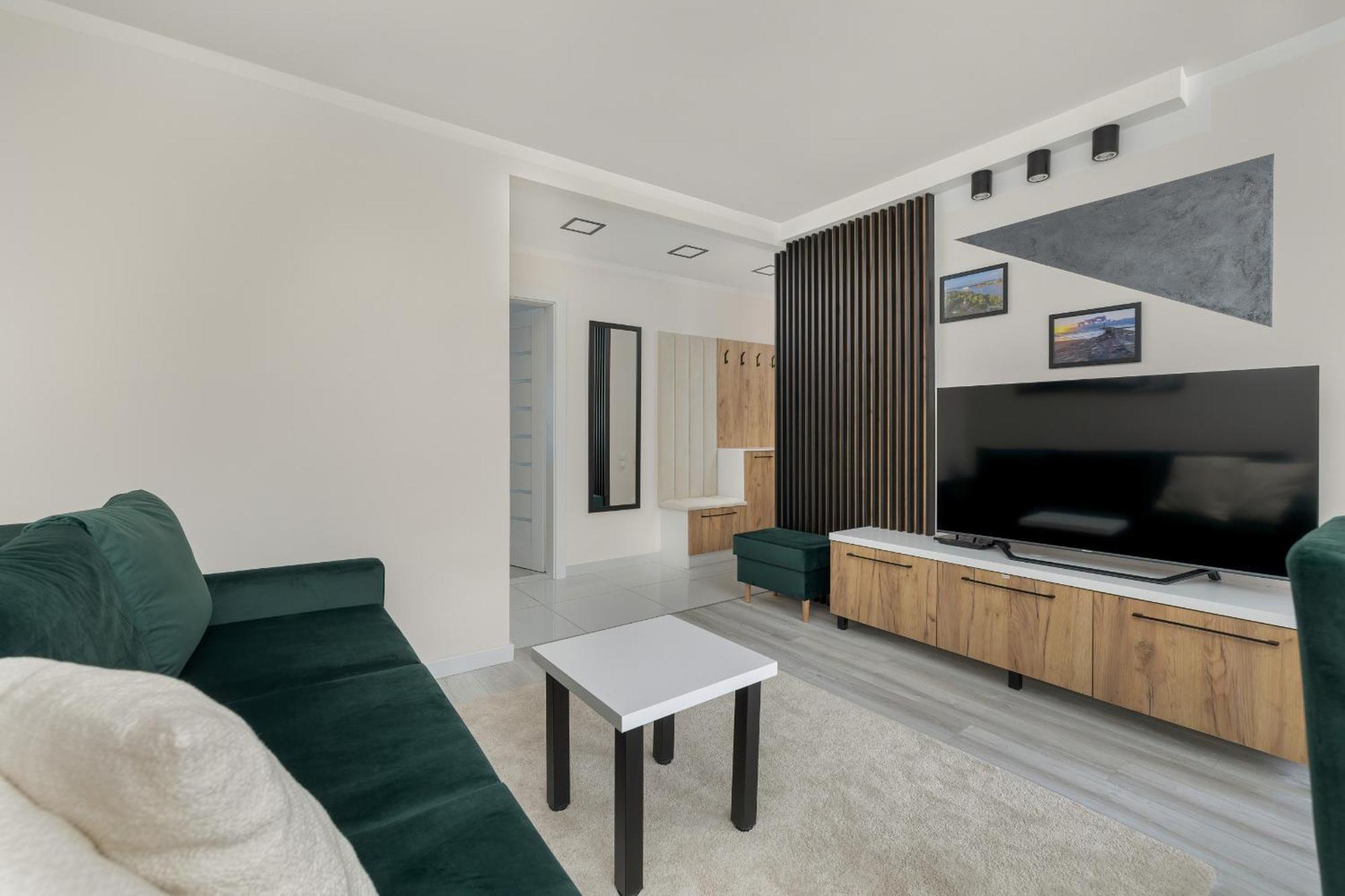 Apartment Nowoczesny Z Balkonem - Centrum - By Rent Like *