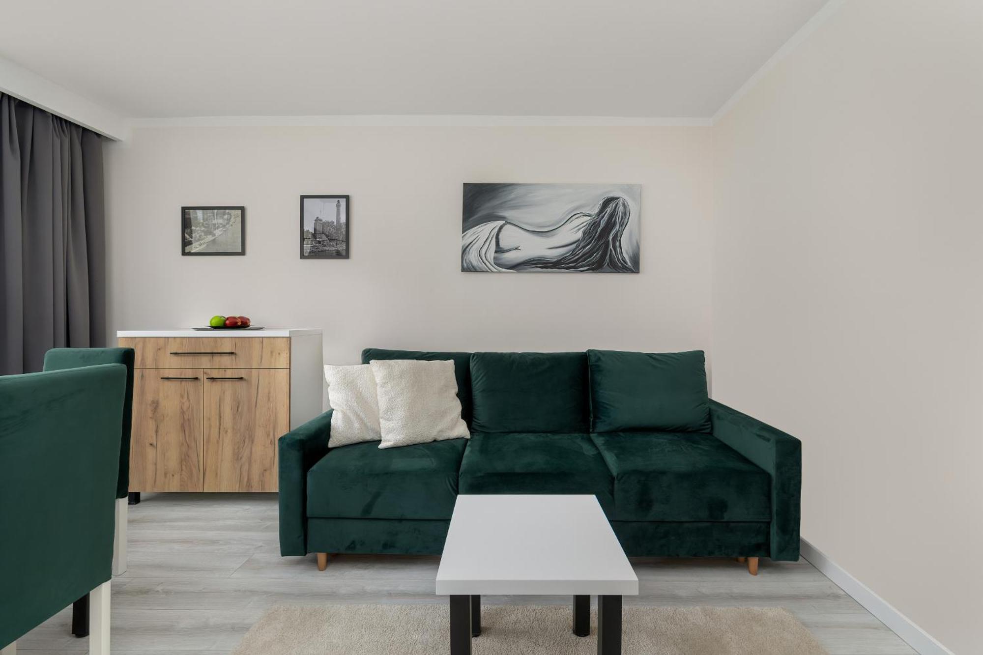 Apartment Nowoczesny Z Balkonem - Centrum - By Rent Like Swinemünde
