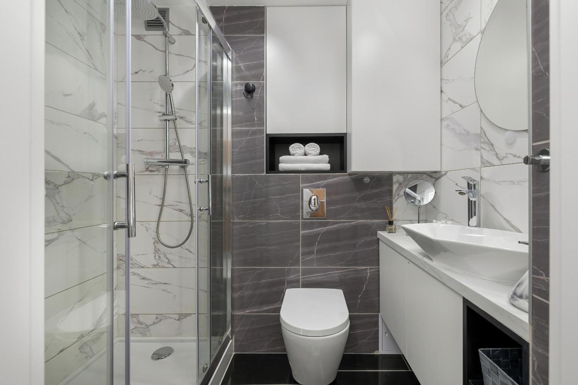 Nowoczesny Z Balkonem - Centrum - By Rent Like Apartment Swinemünde